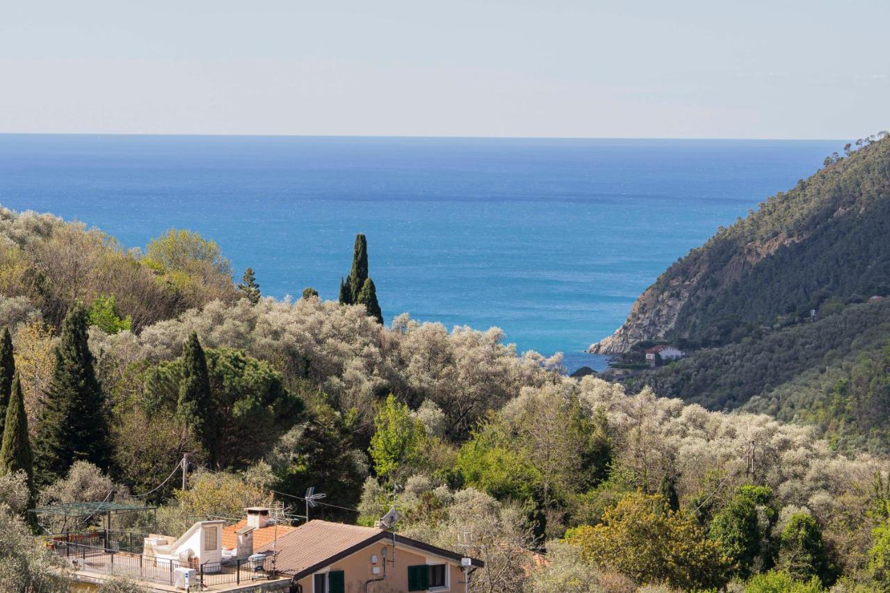 Casa Vacanza Il Portico Moneglia Exterior photo